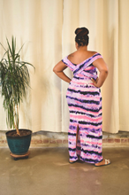 Load image into Gallery viewer, Women&#39;s Plus Size Tie Dye Maxi Dress (back)
