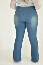 Load image into Gallery viewer, Women&#39;s Plus Size Bootcut Jeans (Tassel) back
